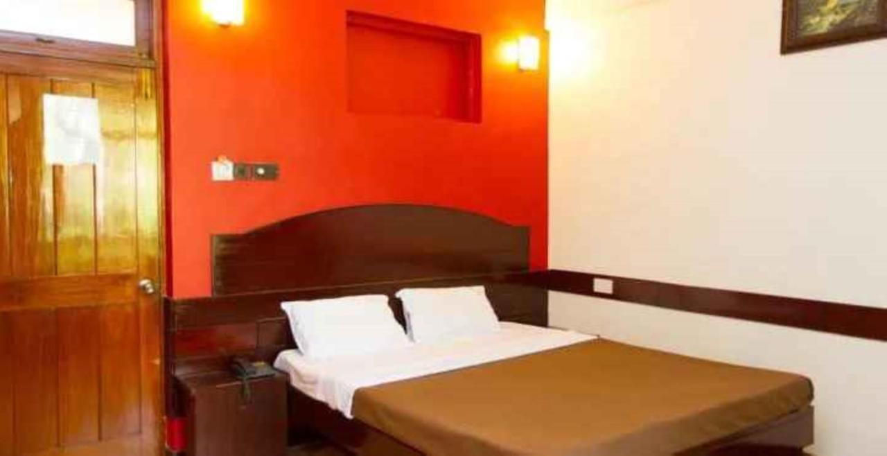 Swimsea Beach Resort, A Beach Property Panaji Exterior photo